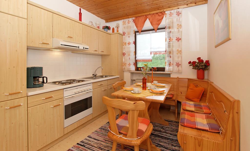 Ferienwohnungen Krenn Tittling Habitación foto