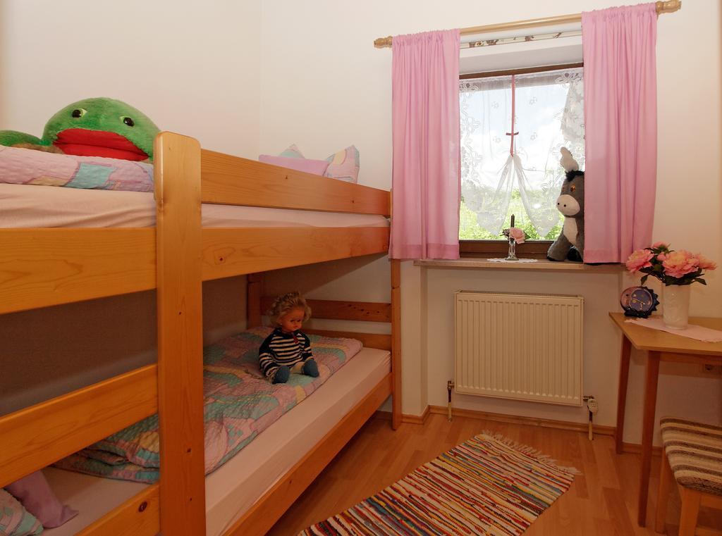 Ferienwohnungen Krenn Tittling Habitación foto